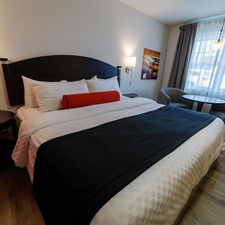 Hotel-Motel Castel De La Mer Ла Мале Екстериор снимка