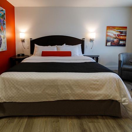 Hotel-Motel Castel De La Mer Ла Мале Екстериор снимка