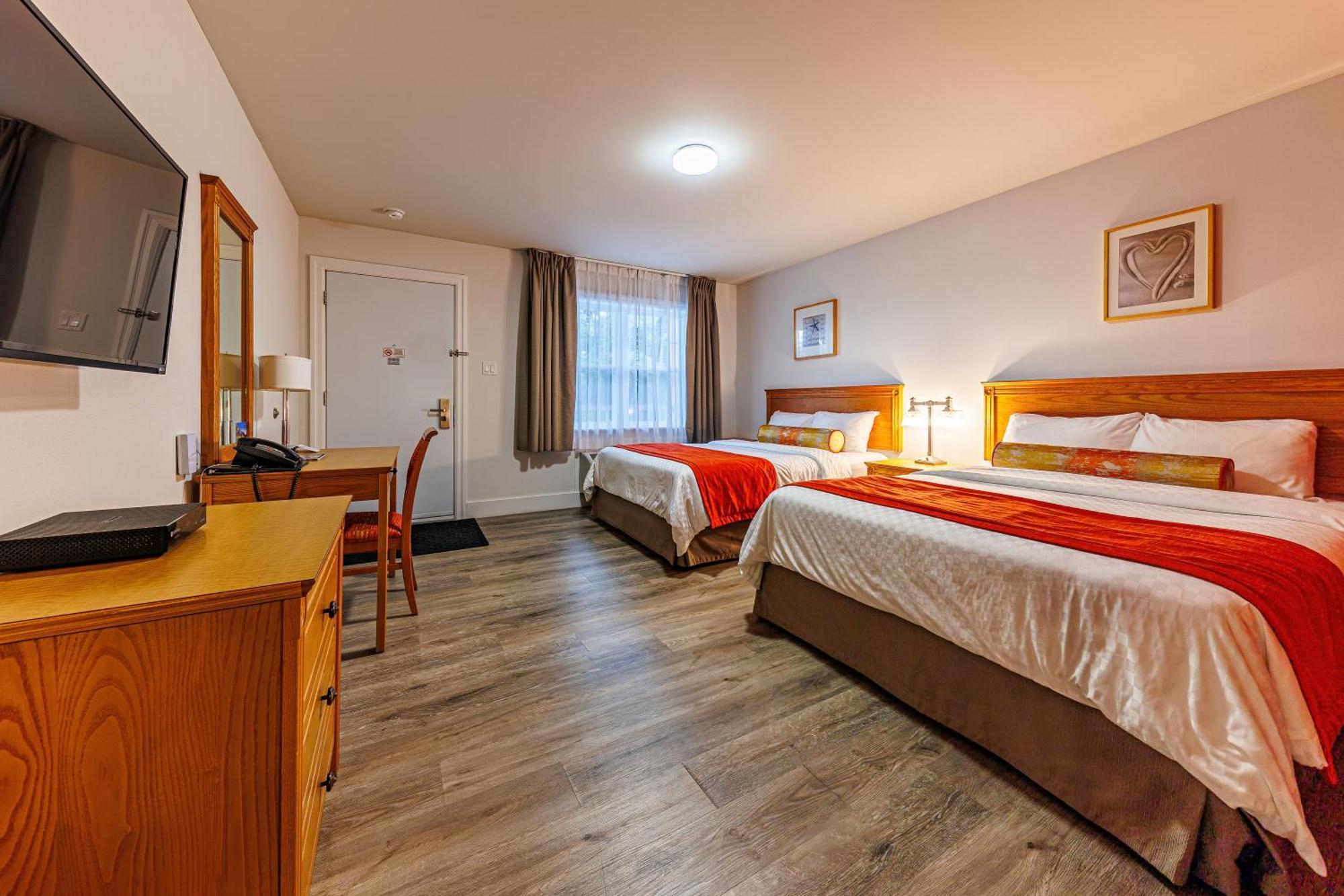 Hotel-Motel Castel De La Mer Ла Мале Екстериор снимка