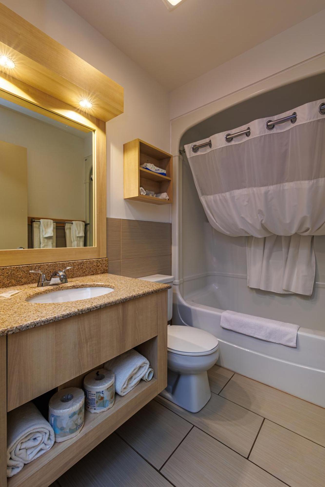 Hotel-Motel Castel De La Mer Ла Мале Екстериор снимка