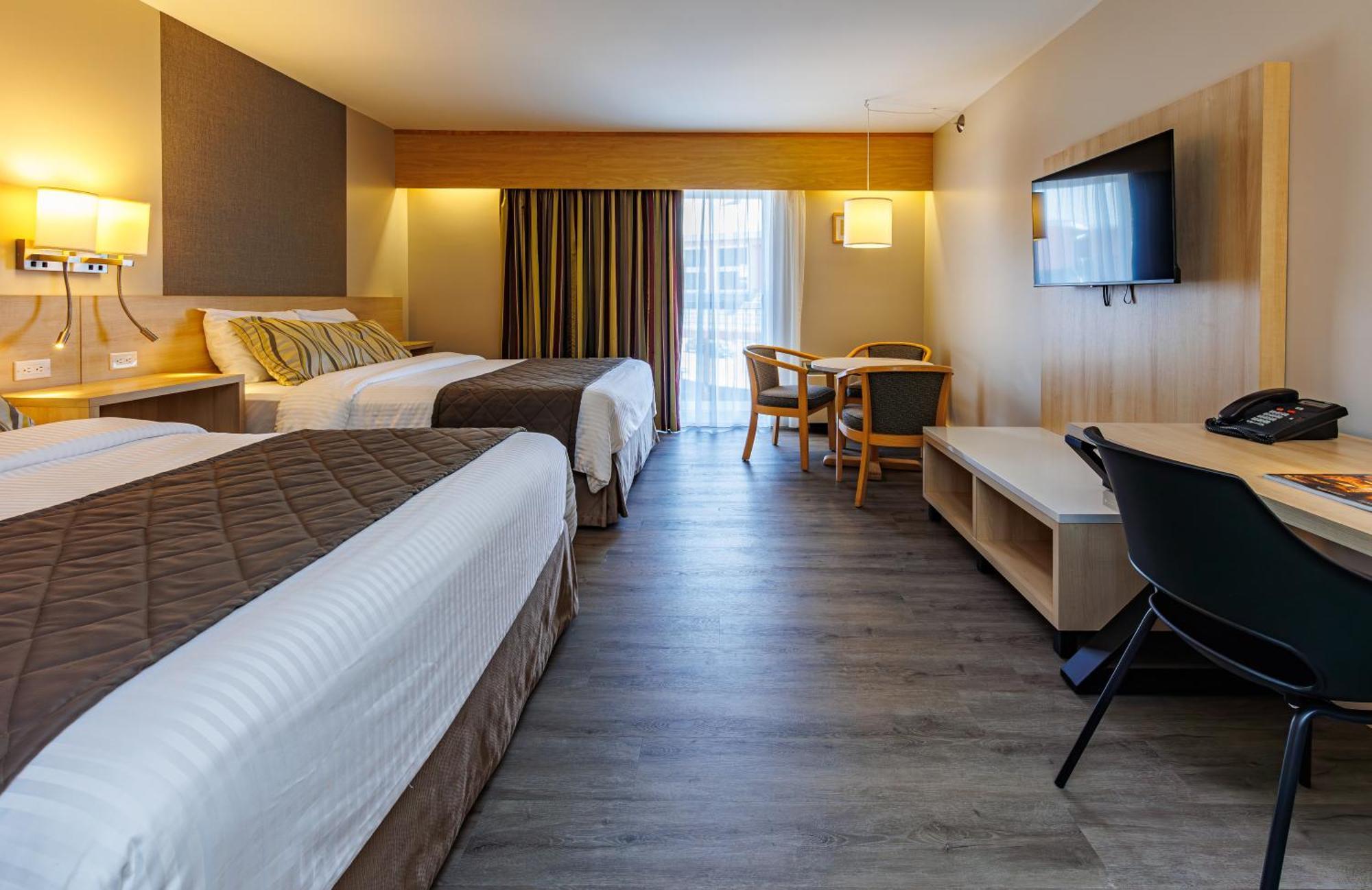 Hotel-Motel Castel De La Mer Ла Мале Екстериор снимка