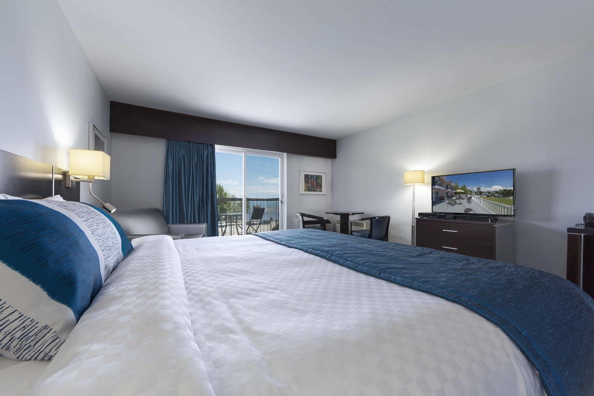Hotel-Motel Castel De La Mer Ла Мале Екстериор снимка